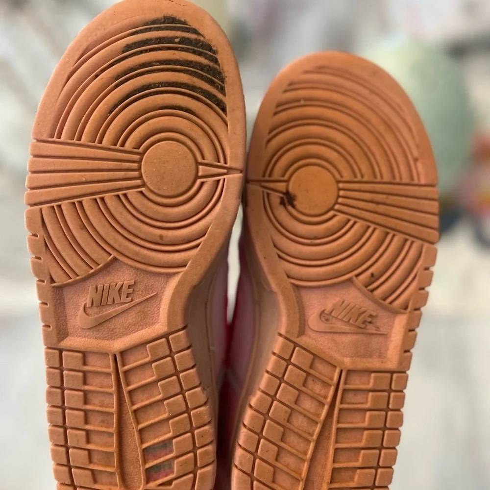 Nike Girls Dunk Low Triple Pink Sneakers